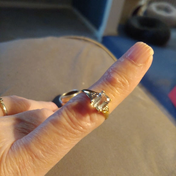 Ring - Picture 2 of 5